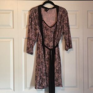 Medium Marilyn Monroe robe and matching nightgown